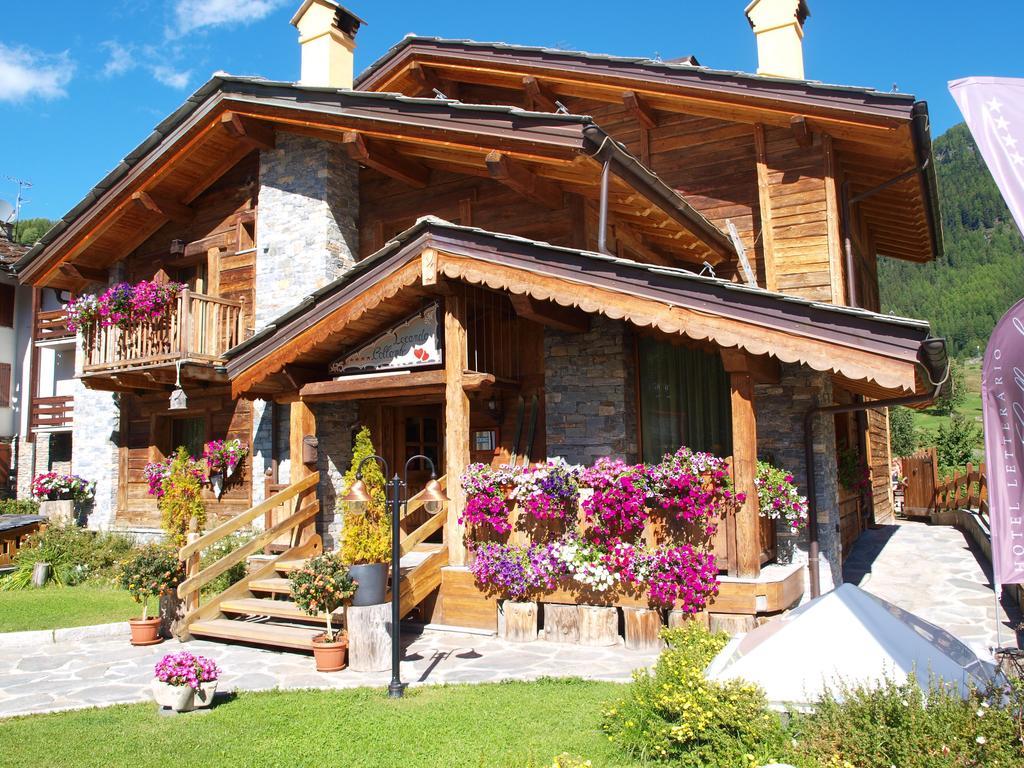 Hotel Letterario Locanda Collomb La Thuile Exteriér fotografie