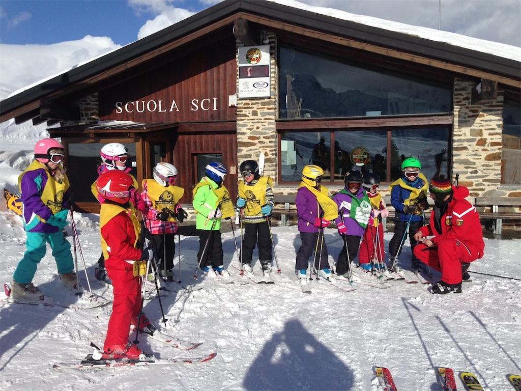 Hotel Letterario Locanda Collomb La Thuile Exteriér fotografie