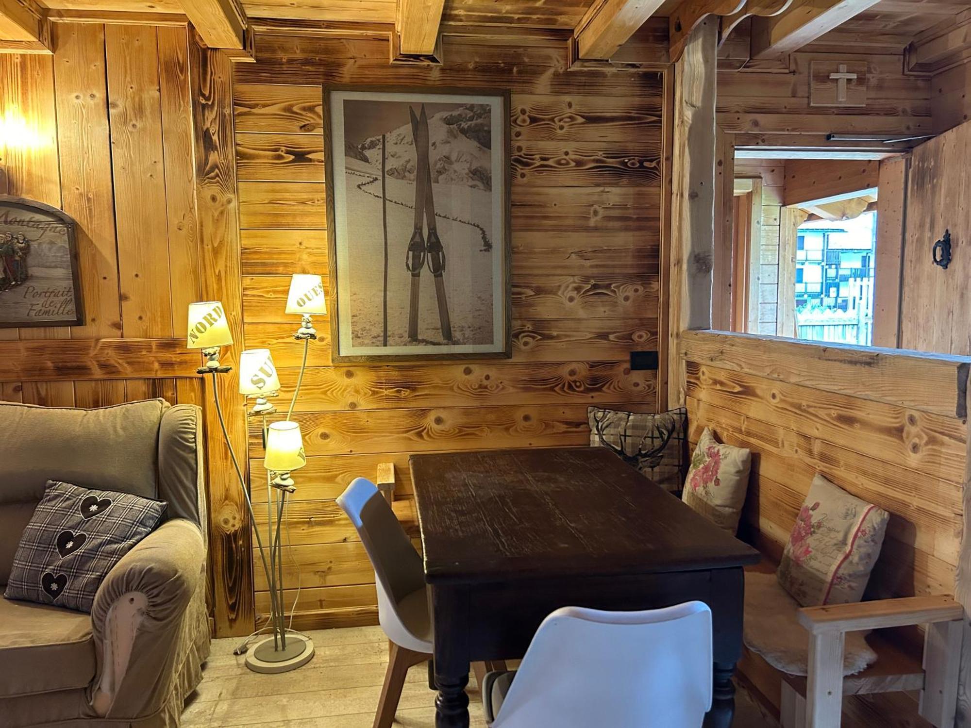 Hotel Letterario Locanda Collomb La Thuile Exteriér fotografie