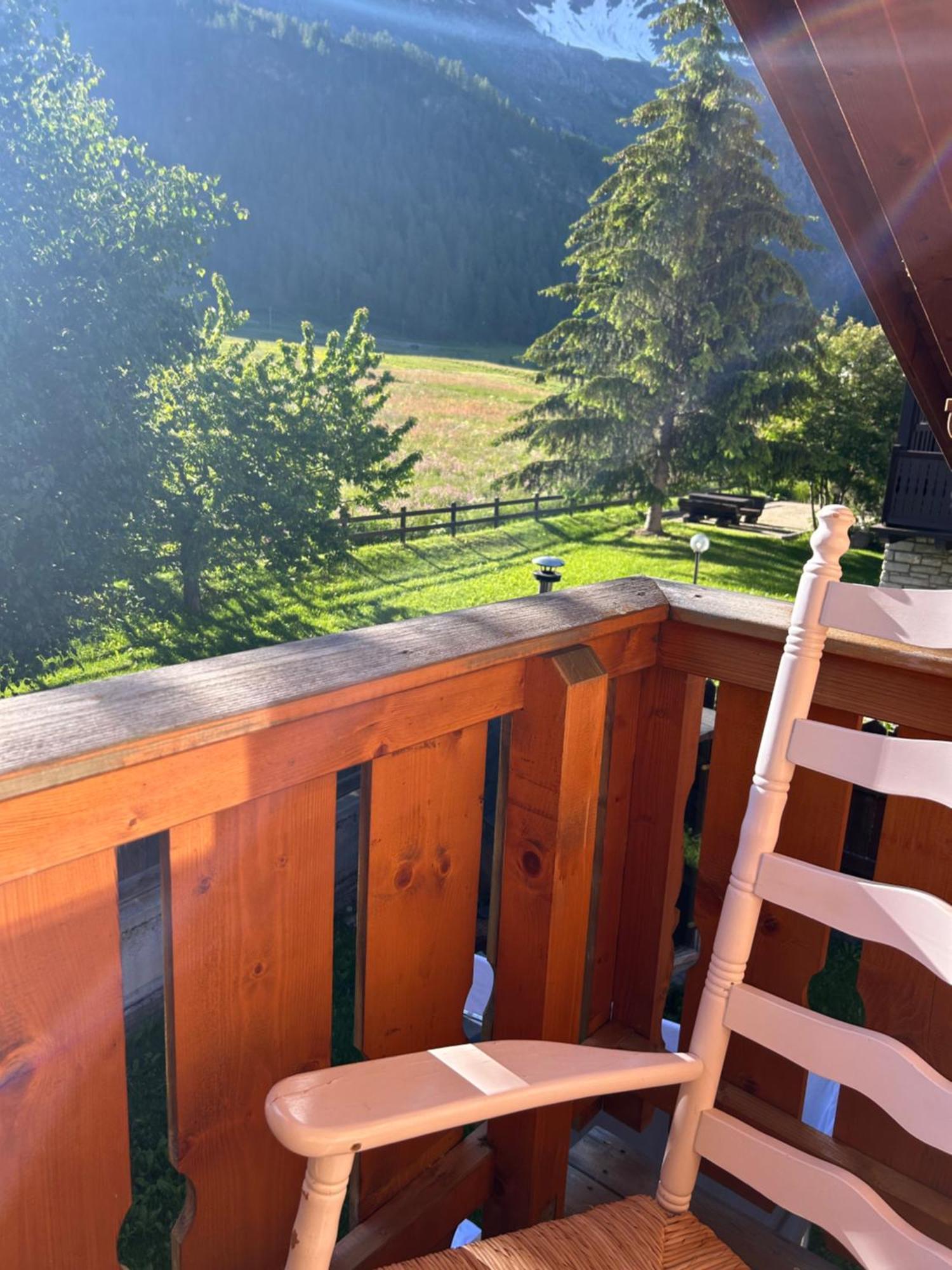 Hotel Letterario Locanda Collomb La Thuile Exteriér fotografie