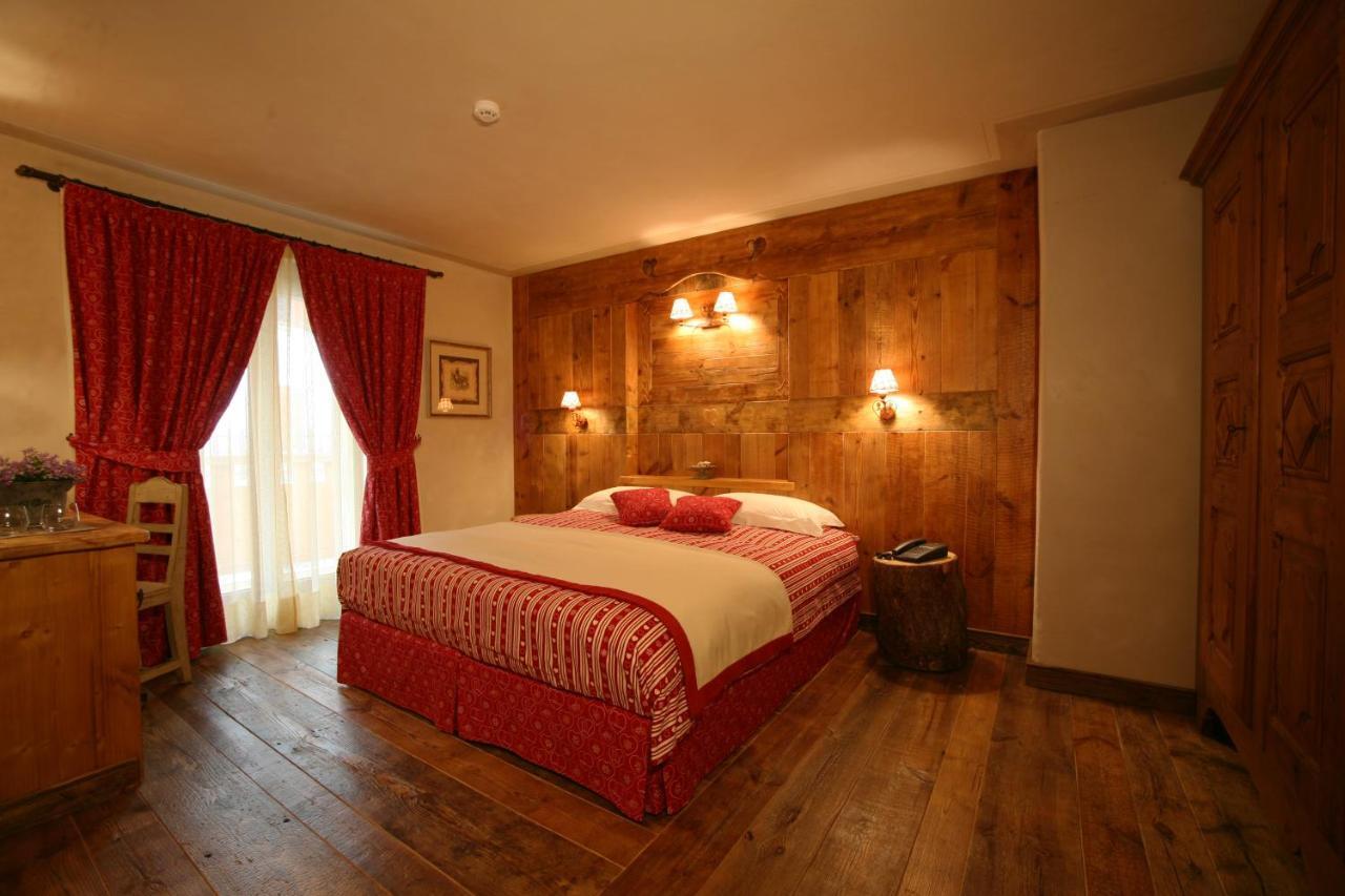 Hotel Letterario Locanda Collomb La Thuile Pokoj fotografie